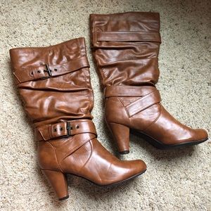 Slouch tan boots